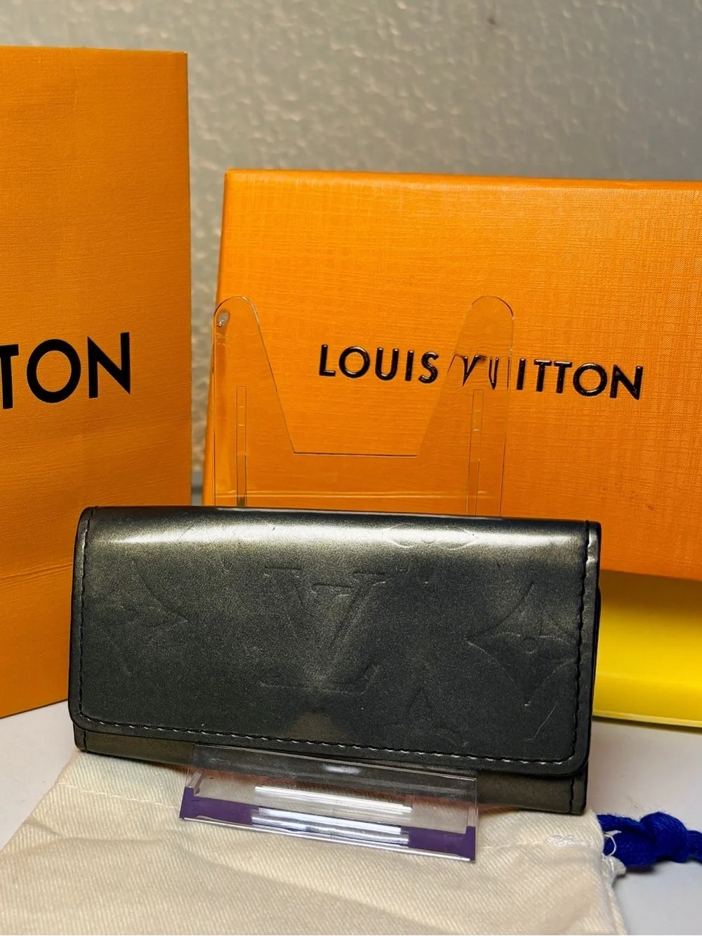 Louis Vuitton Charcoal Metallic Leather Key Holder w/LV Dust Bag| Box| Gift COA